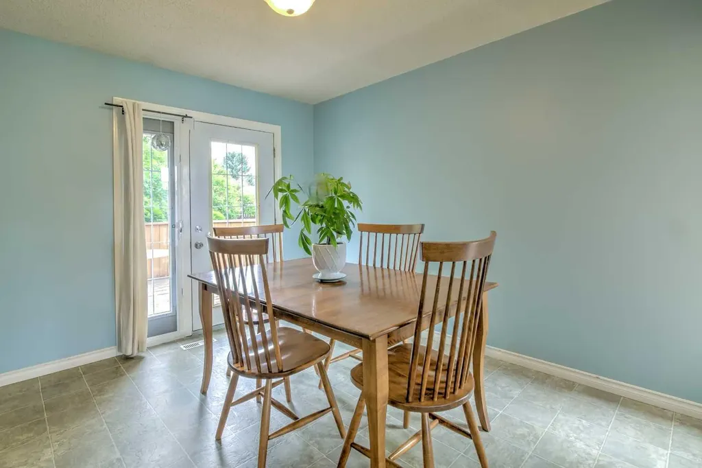 84 Erminedale Boulevard N Lethbridge AB T1H 5Y3