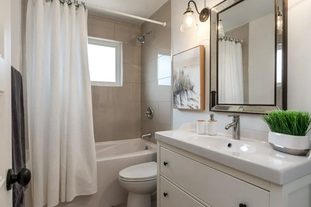 9504 3 Street SE Calgary AB T2J 0W8