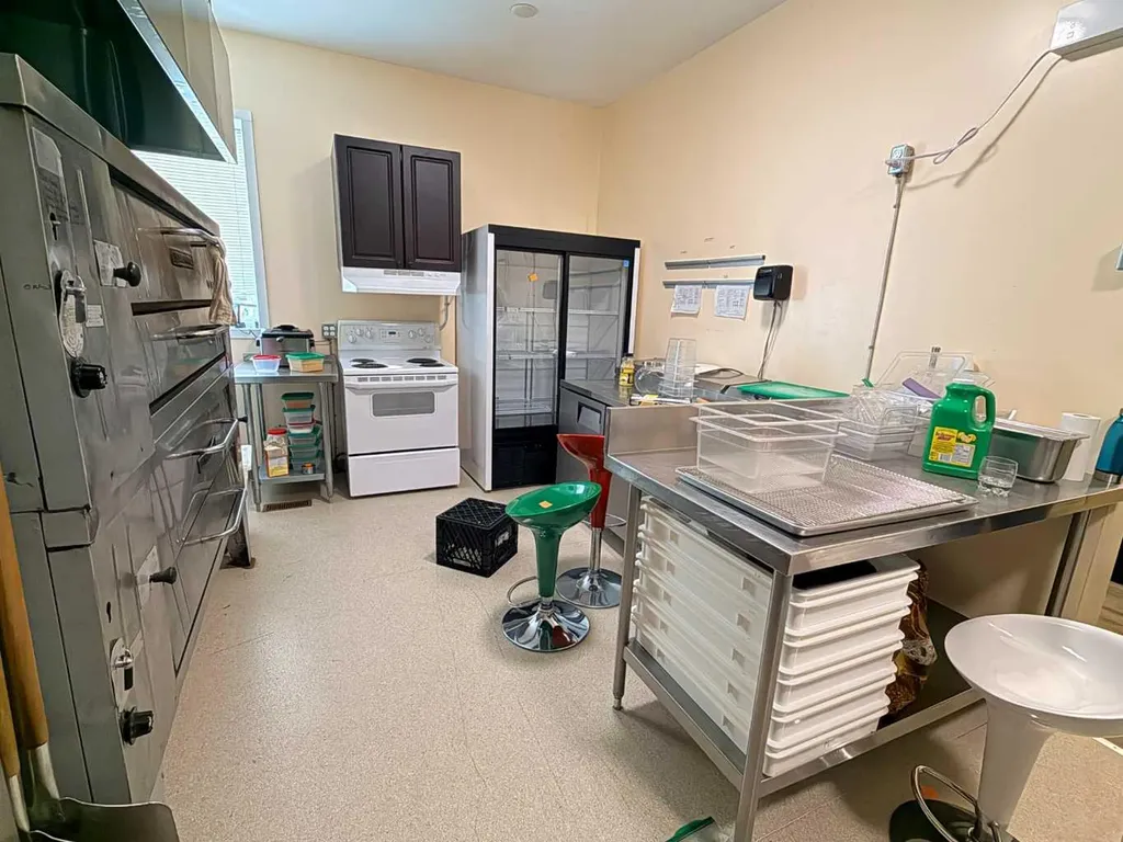 5301 48 Avenue Taber AB T1G 1S7