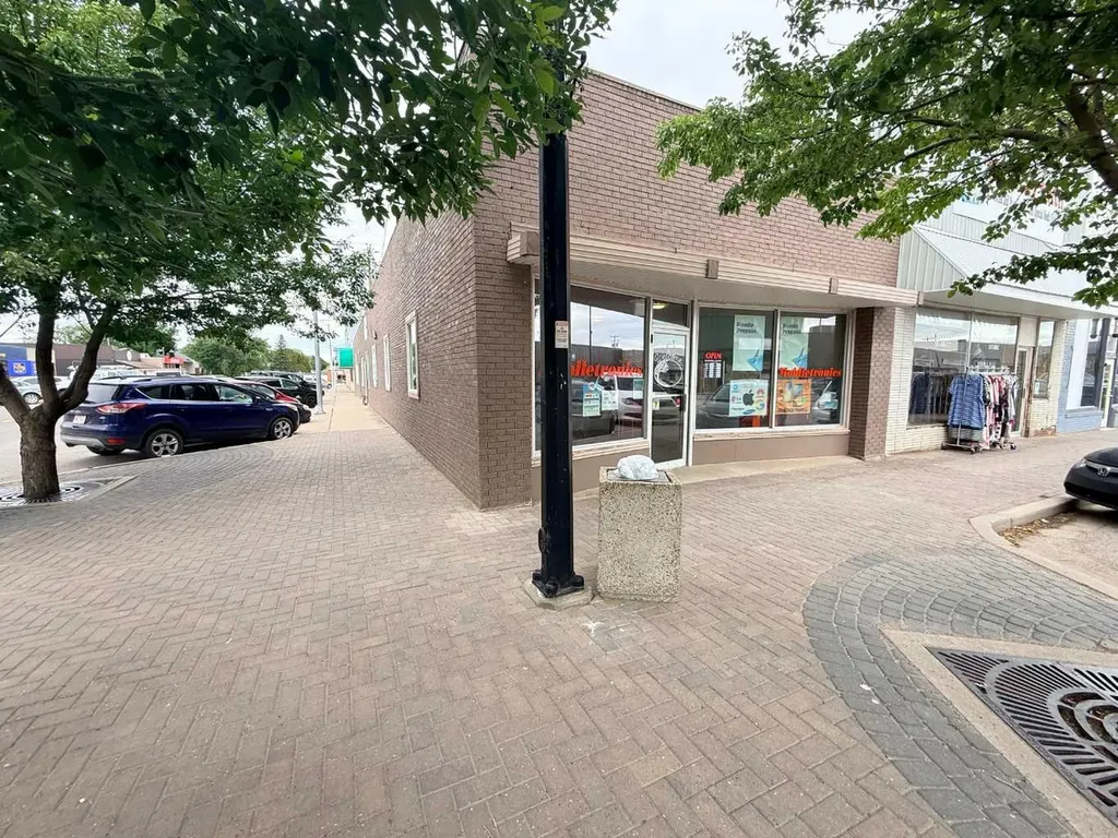 5301 48 Avenue Taber AB T1G 1S7