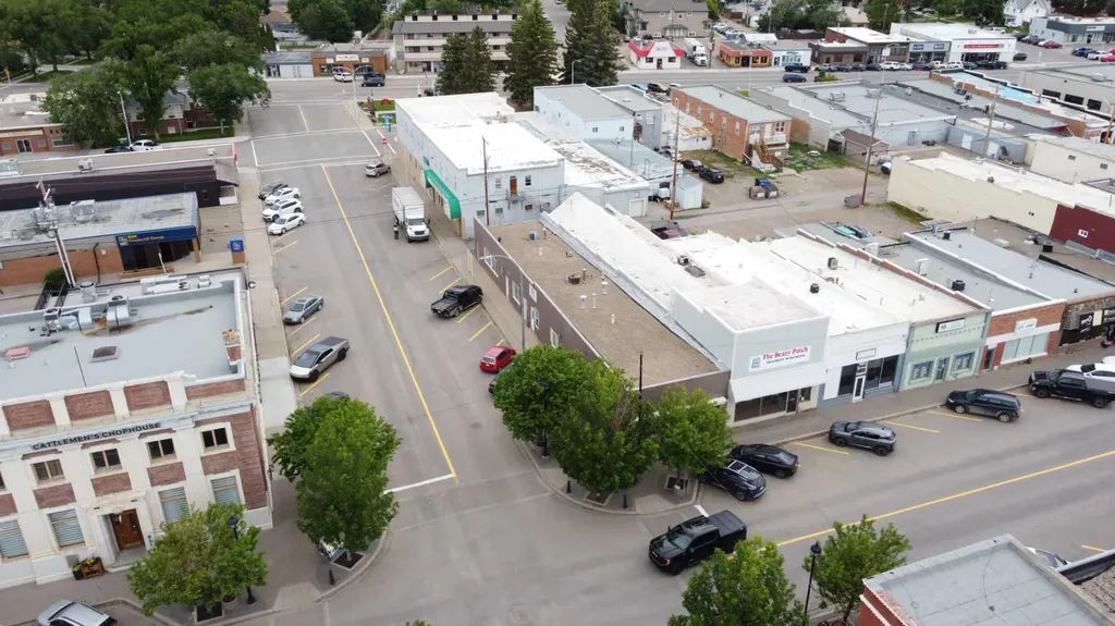 5301 48 Avenue Taber AB T1G 1S7