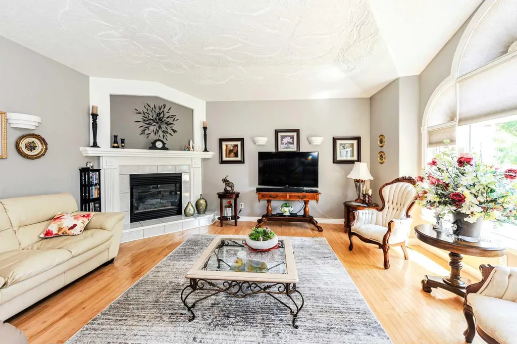 4608 50 Street Forestburg AB T0B 1N0