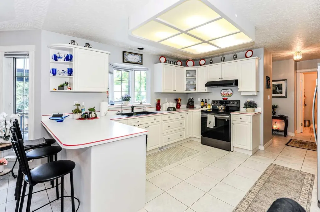 4608 50 Street Forestburg AB T0B 1N0