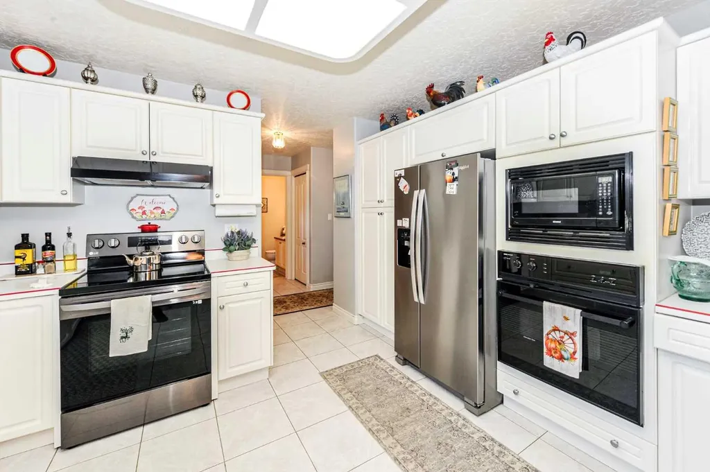 4608 50 Street Forestburg AB T0B 1N0