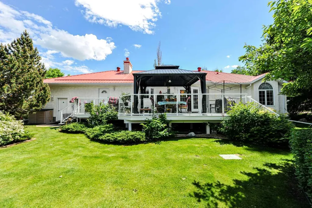 4608 50 Street Forestburg AB T0B 1N0