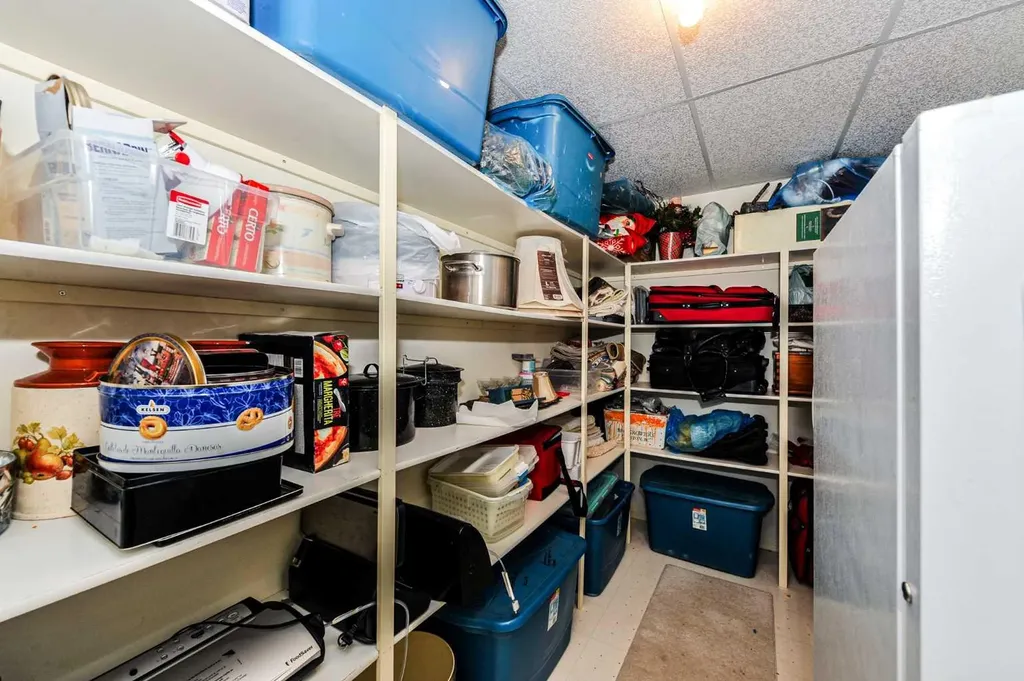 4608 50 Street Forestburg AB T0B 1N0