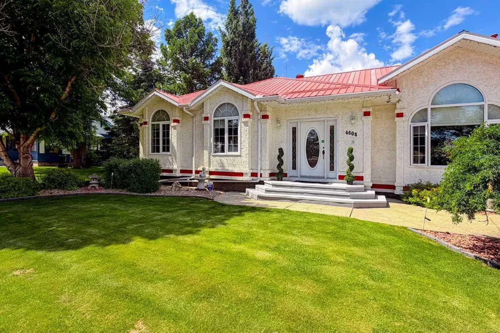4608 50 Street Forestburg AB T0B 1N0