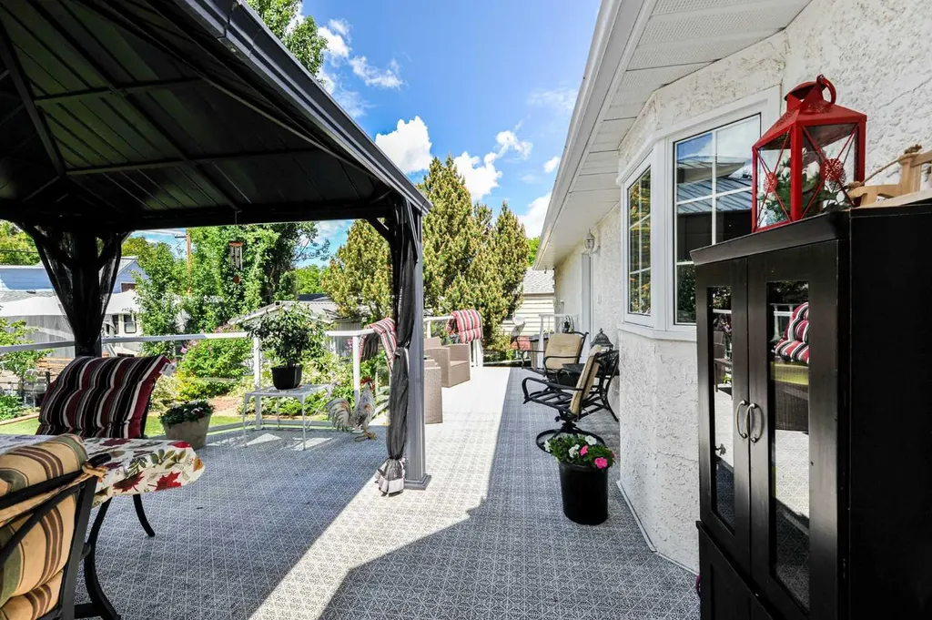 4608 50 Street Forestburg AB T0B 1N0