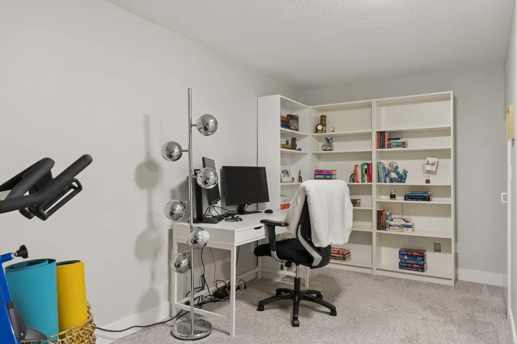 127 Parkglen Crescent SE Calgary AB T2J 4L9
