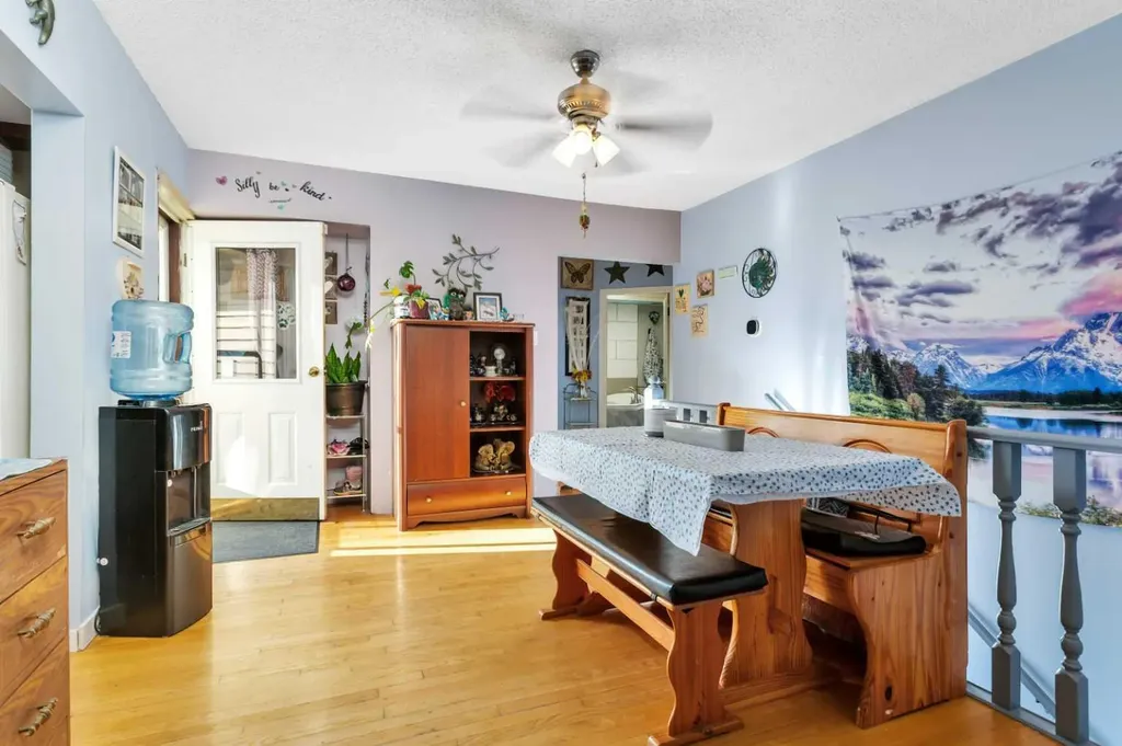 4520 36 Avenue Ponoka AB T4J 1A2