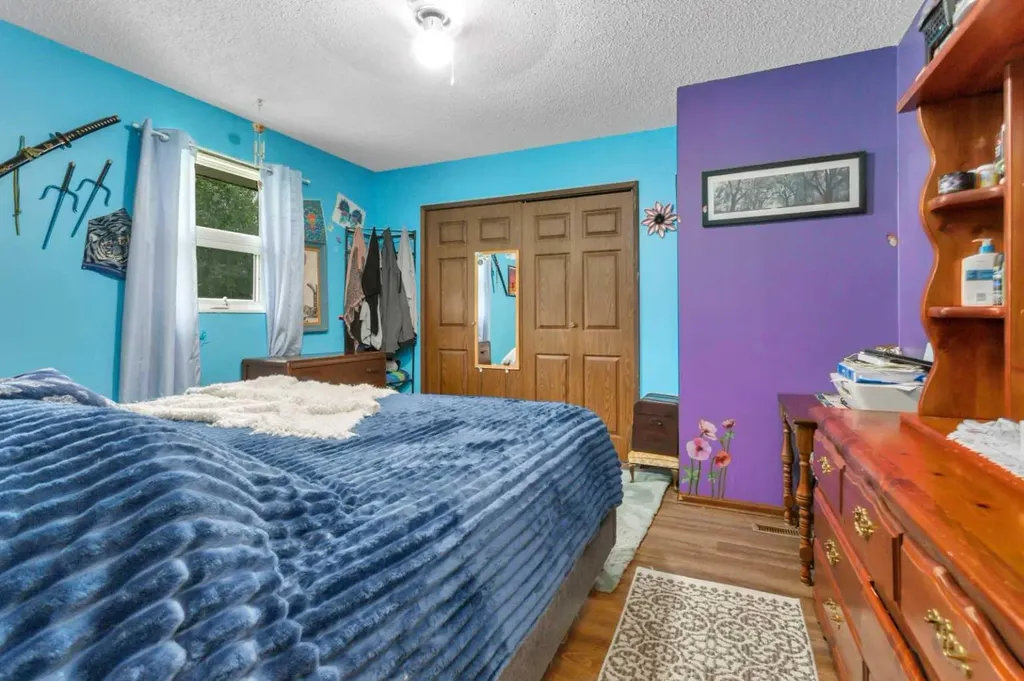 4520 36 Avenue Ponoka AB T4J 1A2