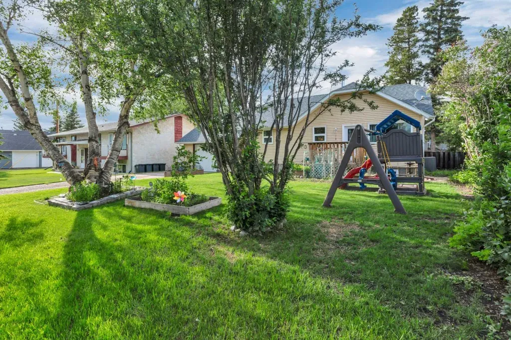 4520 36 Avenue Ponoka AB T4J 1A2