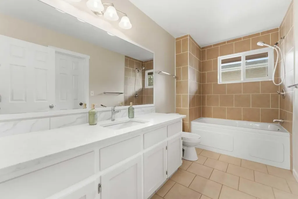 616 1 Street NE Sundre AB T0M 1X0