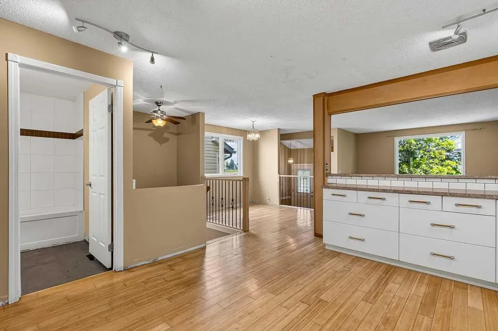 130 Woodbrook Way SW Calgary AB T2W4R6