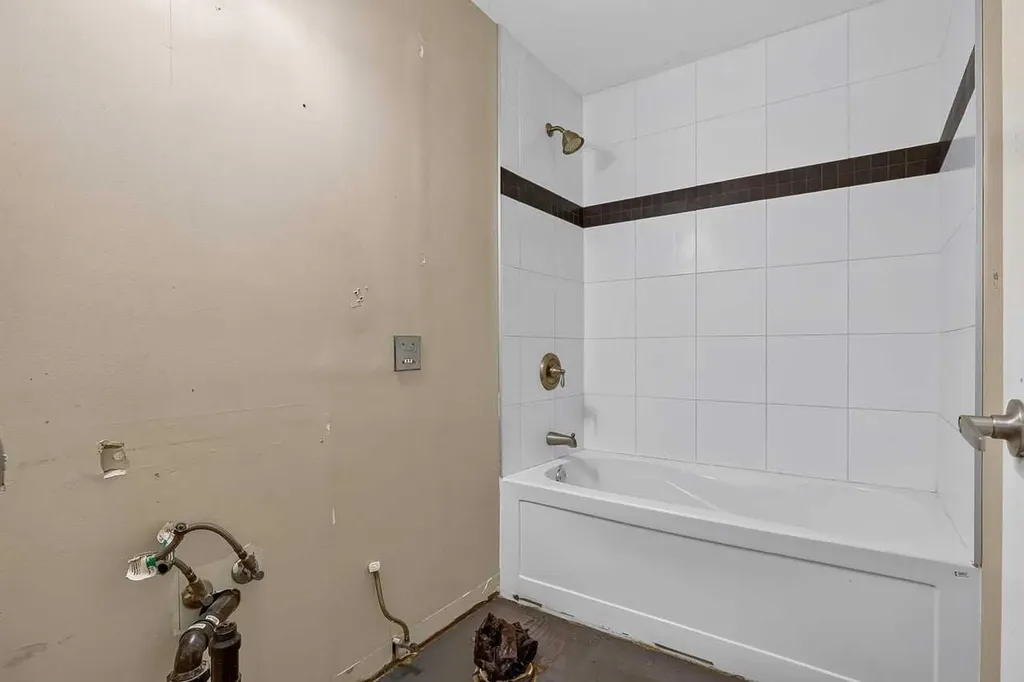 130 Woodbrook Way SW Calgary AB T2W4R6