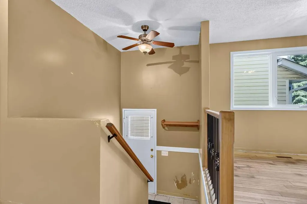 130 Woodbrook Way SW Calgary AB T2W4R6