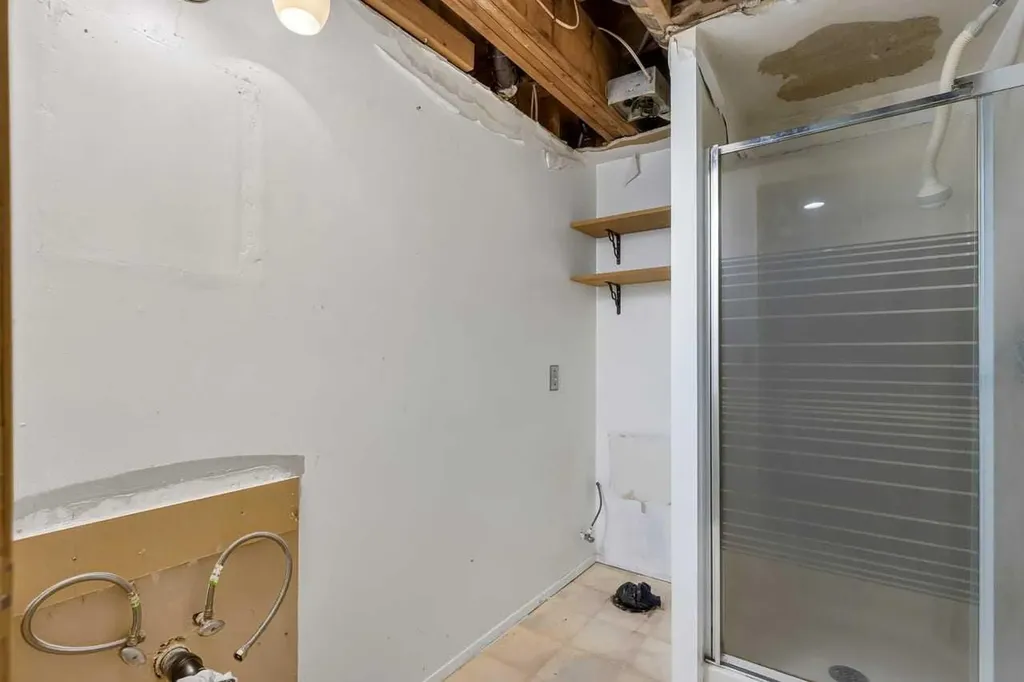 130 Woodbrook Way SW Calgary AB T2W4R6