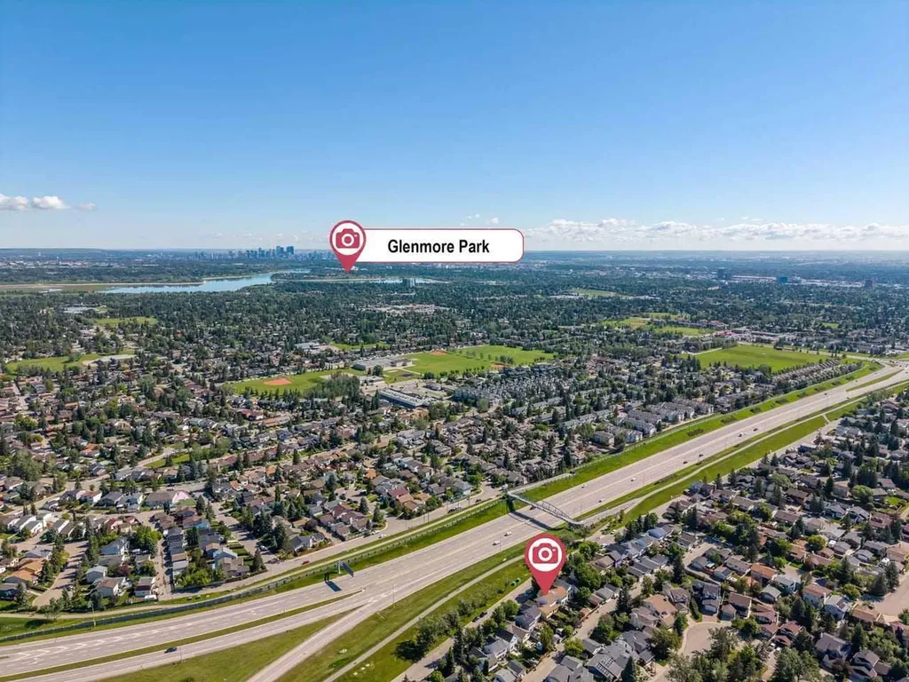 130 Woodbrook Way SW Calgary AB T2W4R6