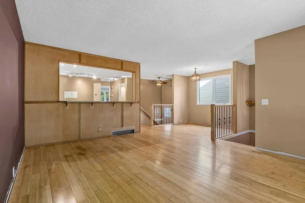 130 Woodbrook Way SW Calgary AB T2W4R6
