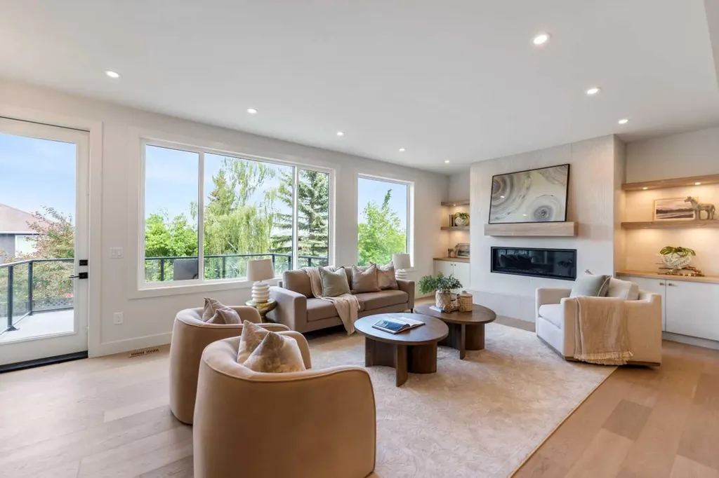 50 Patterson Rise SW Calgary AB T3H2E3