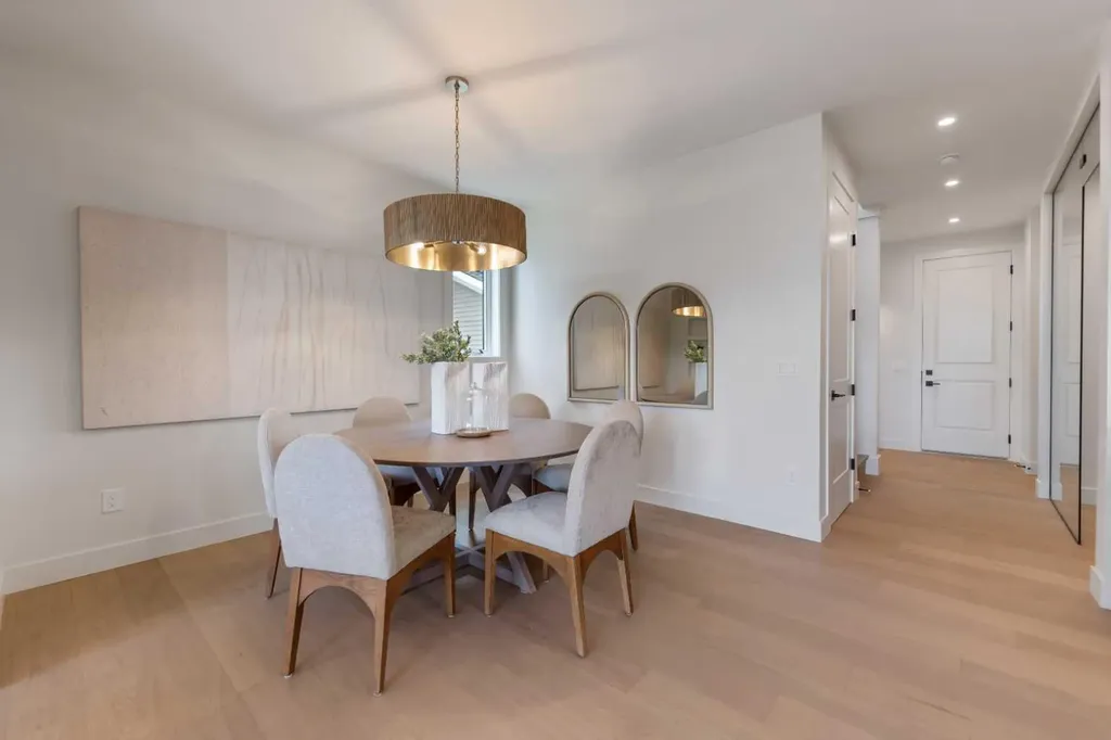 50 Patterson Rise SW Calgary AB T3H2E3