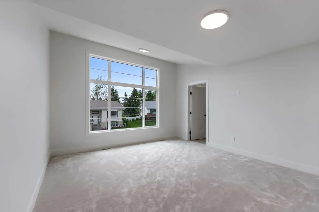 50 Patterson Rise SW Calgary AB T3H2E3