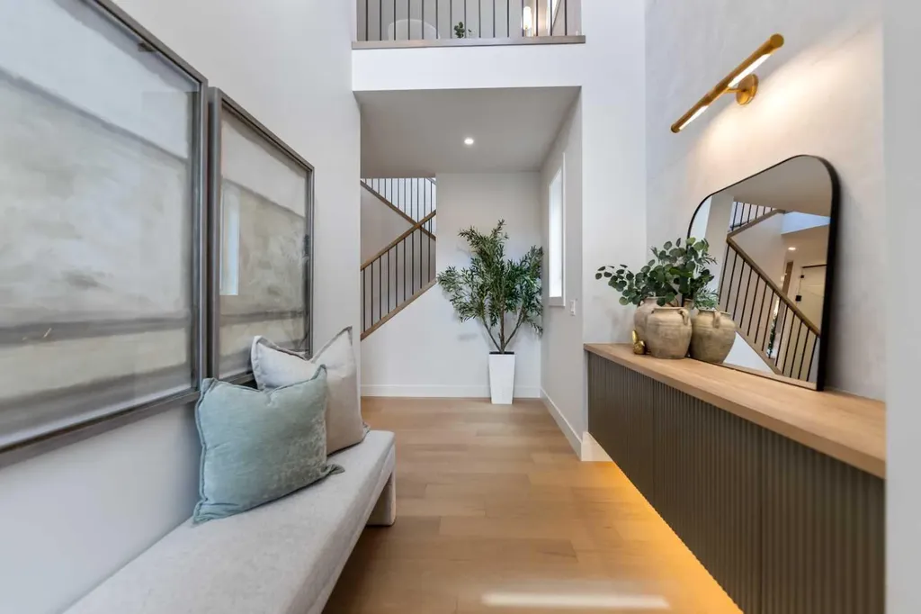 50 Patterson Rise SW Calgary AB T3H2E3