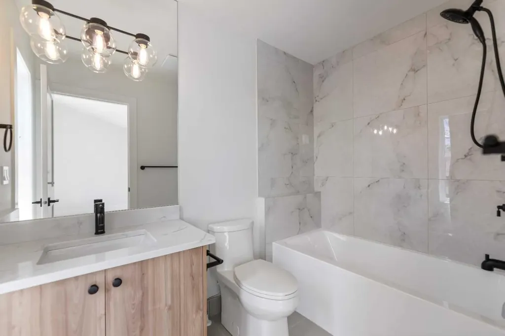 50 Patterson Rise SW Calgary AB T3H2E3