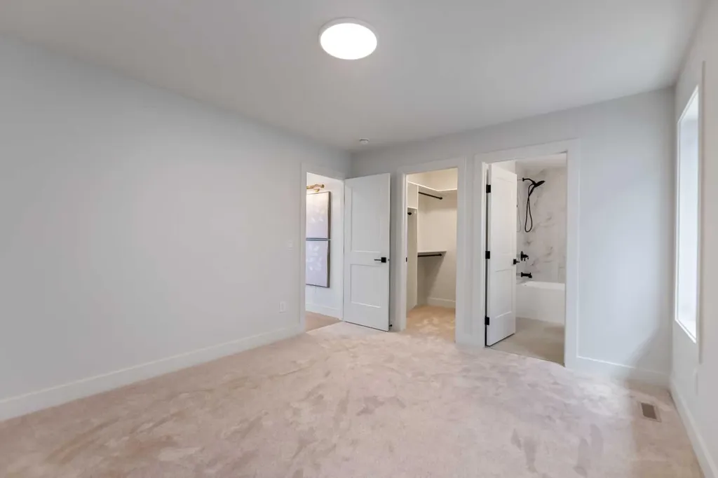 50 Patterson Rise SW Calgary AB T3H2E3