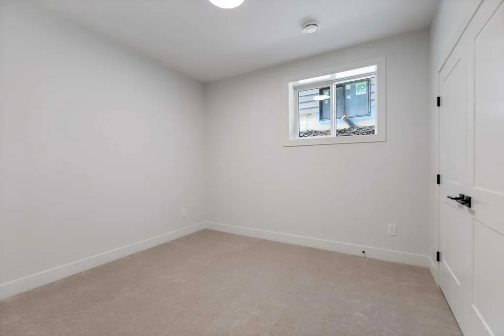 50 Patterson Rise SW Calgary AB T3H2E3