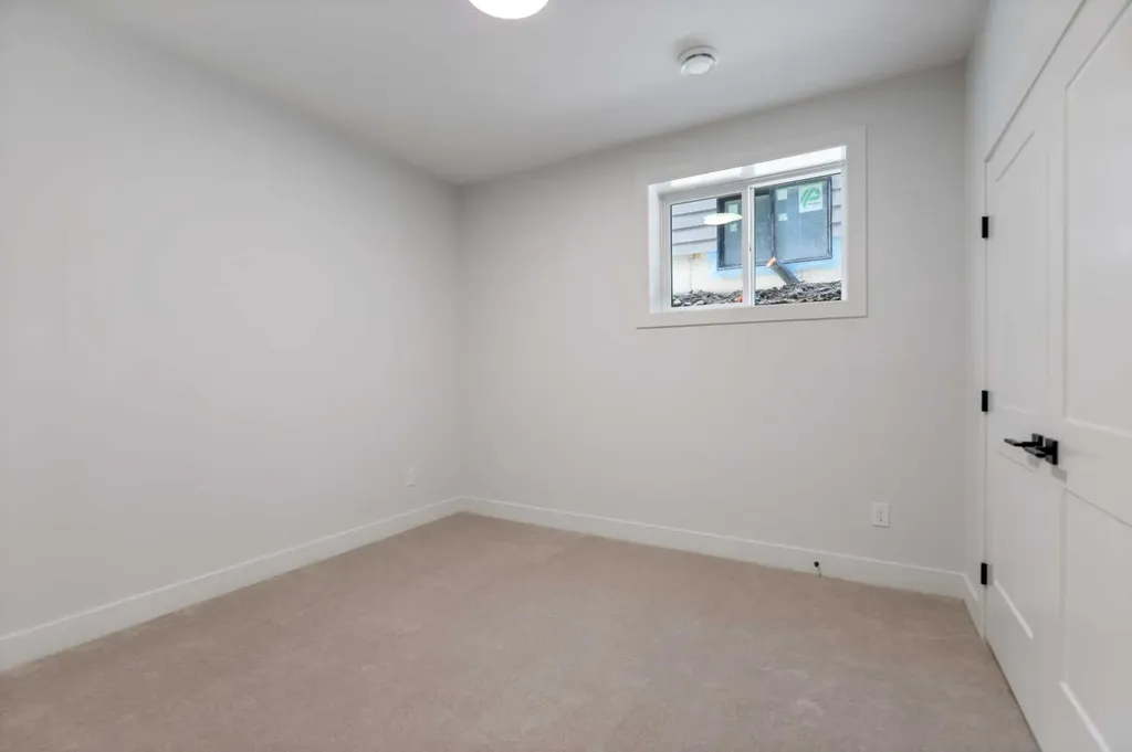 50 Patterson Rise SW Calgary AB T3H2E3