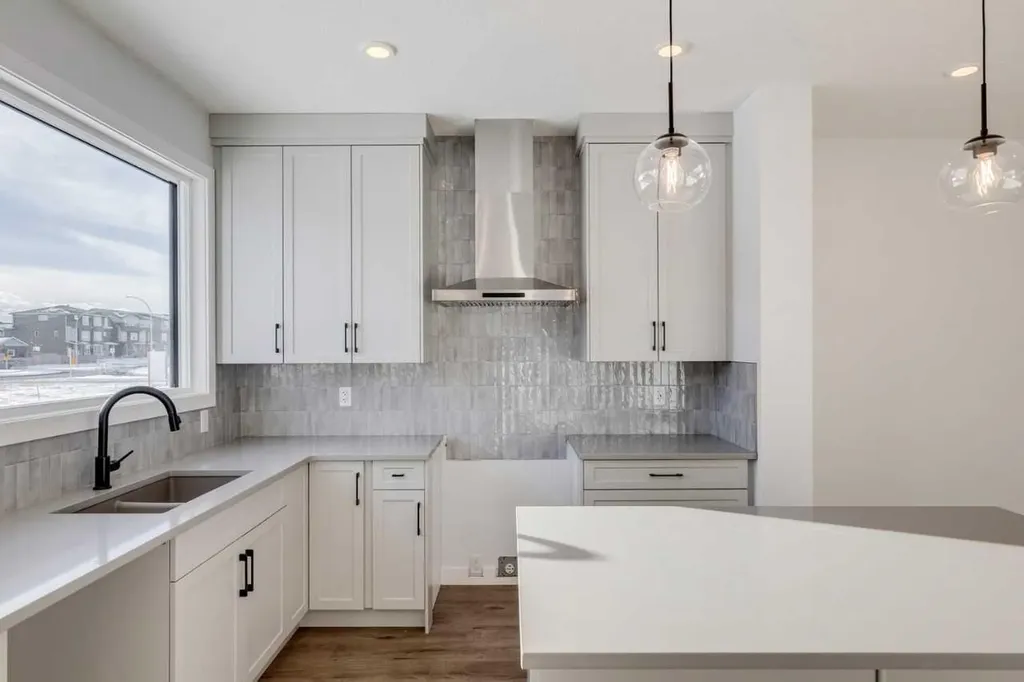 33 Savanna Place NE Calgary AB T3J 4B6