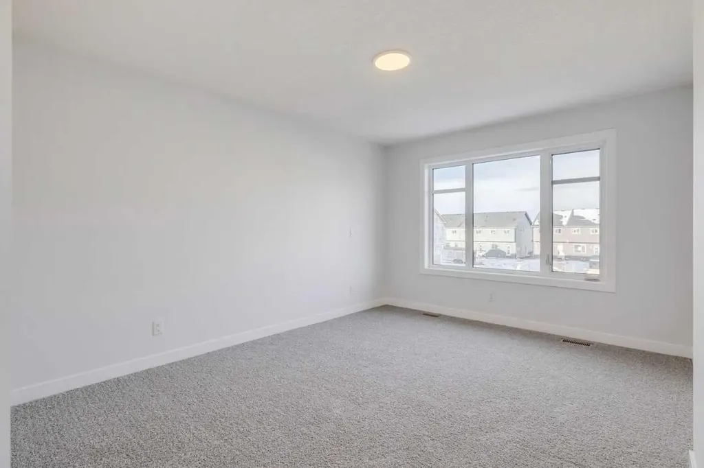 33 Savanna Place NE Calgary AB T3J 4B6