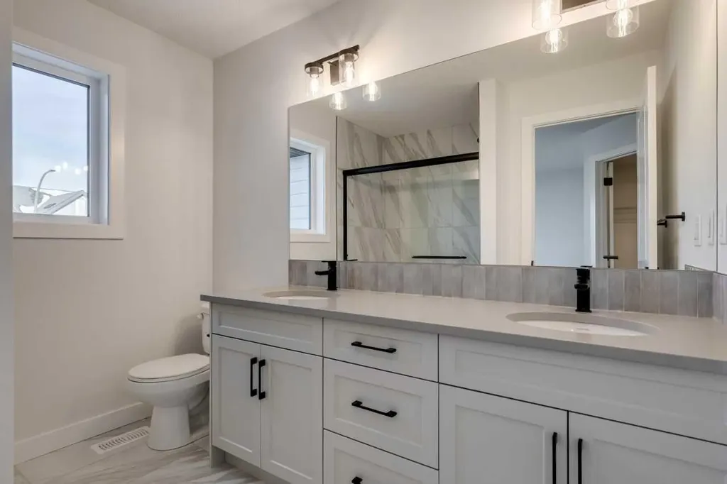 33 Savanna Place NE Calgary AB T3J 4B6
