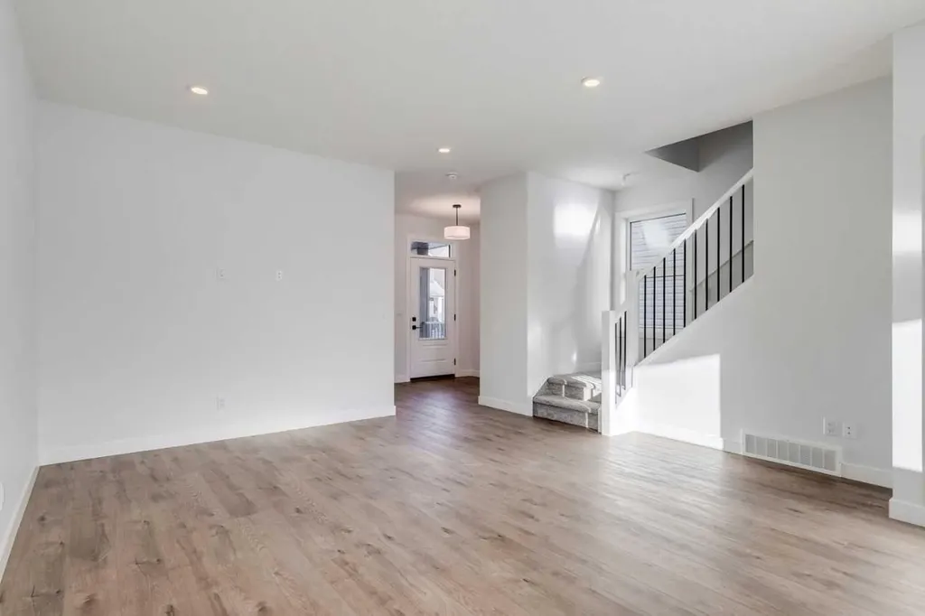 33 Savanna Place NE Calgary AB T3J 4B6