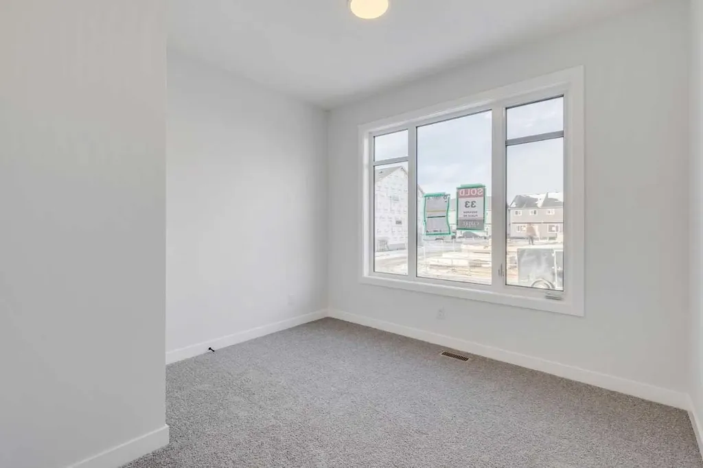 33 Savanna Place NE Calgary AB T3J 4B6