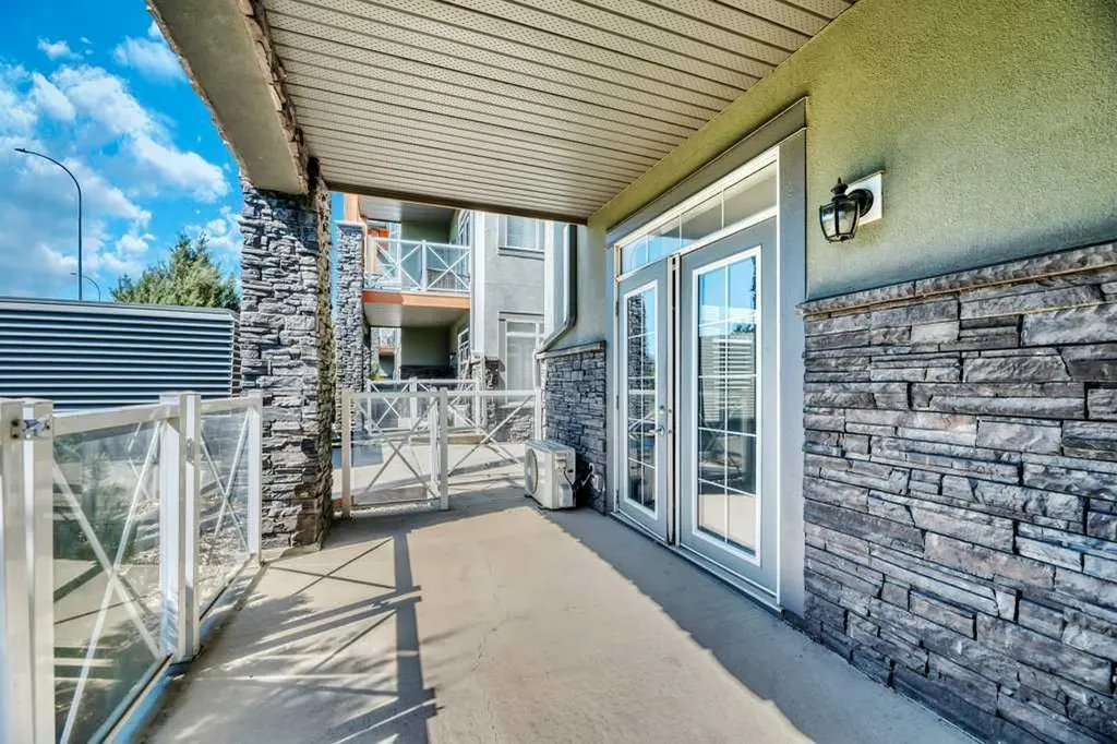 1005B Westmount Drive Strathmore AB T1P 0C3