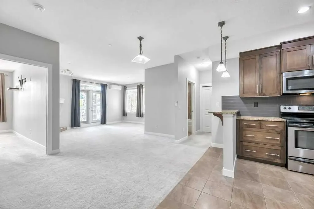 1005B Westmount Drive Strathmore AB T1P 0C3