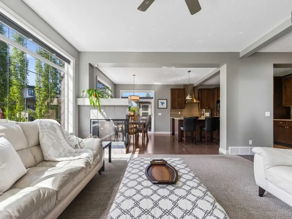 193 Kinniburgh Way Chestermere AB T1X 0R8