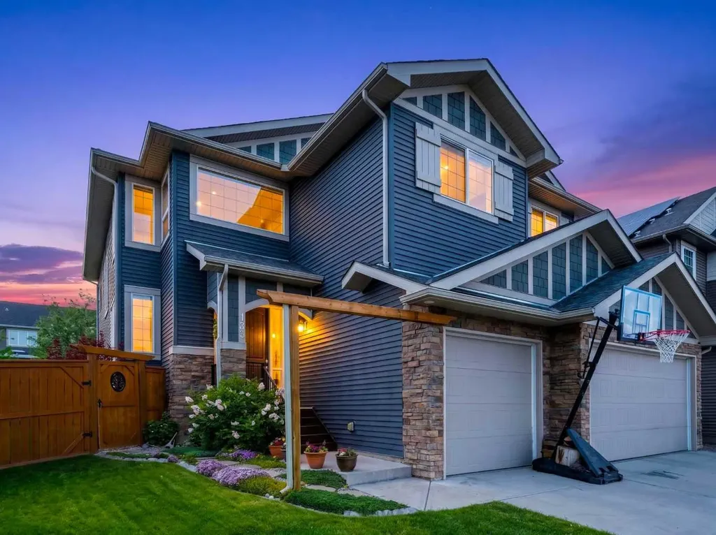 193 Kinniburgh Way Chestermere AB T1X 0R8