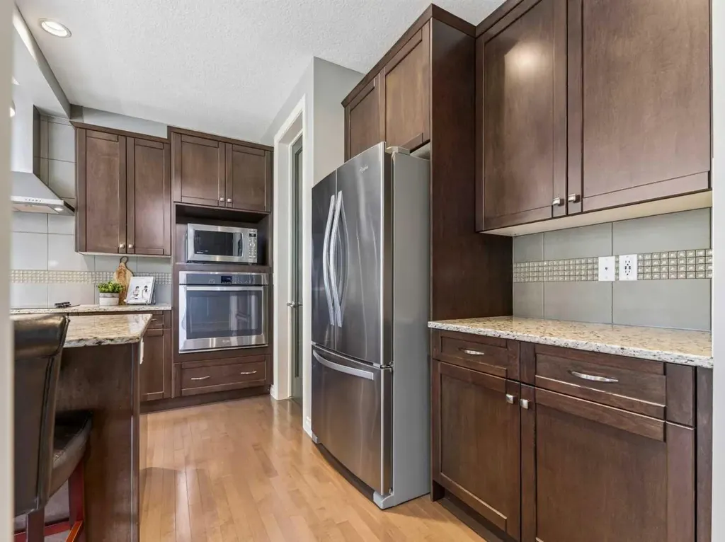 193 Kinniburgh Way Chestermere AB T1X 0R8