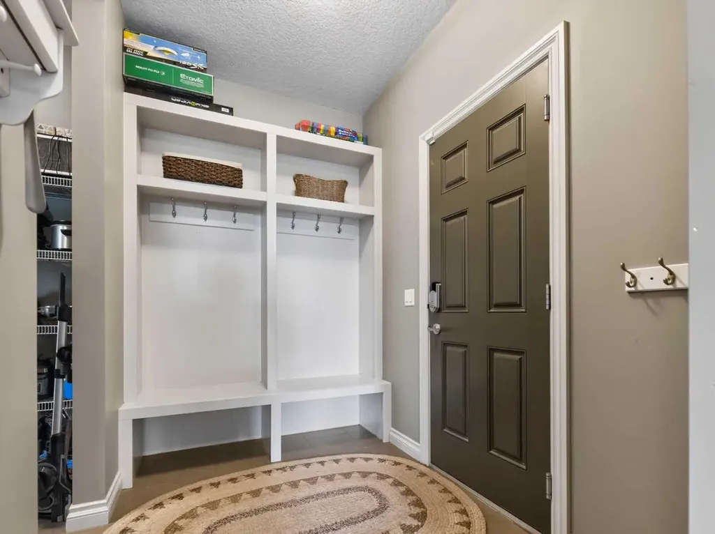 193 Kinniburgh Way Chestermere AB T1X 0R8