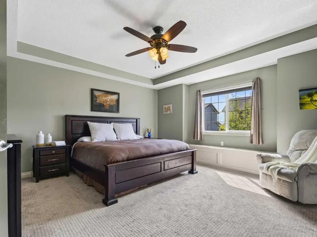 193 Kinniburgh Way Chestermere AB T1X 0R8