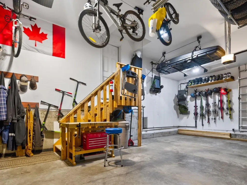 193 Kinniburgh Way Chestermere AB T1X 0R8