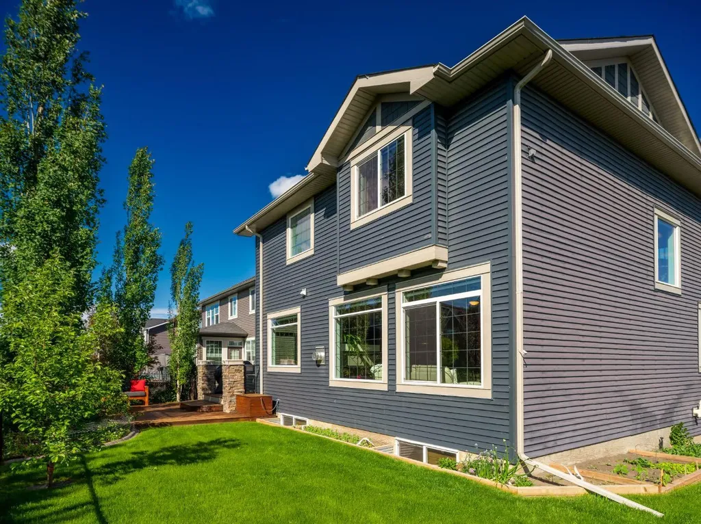 193 Kinniburgh Way Chestermere AB T1X 0R8