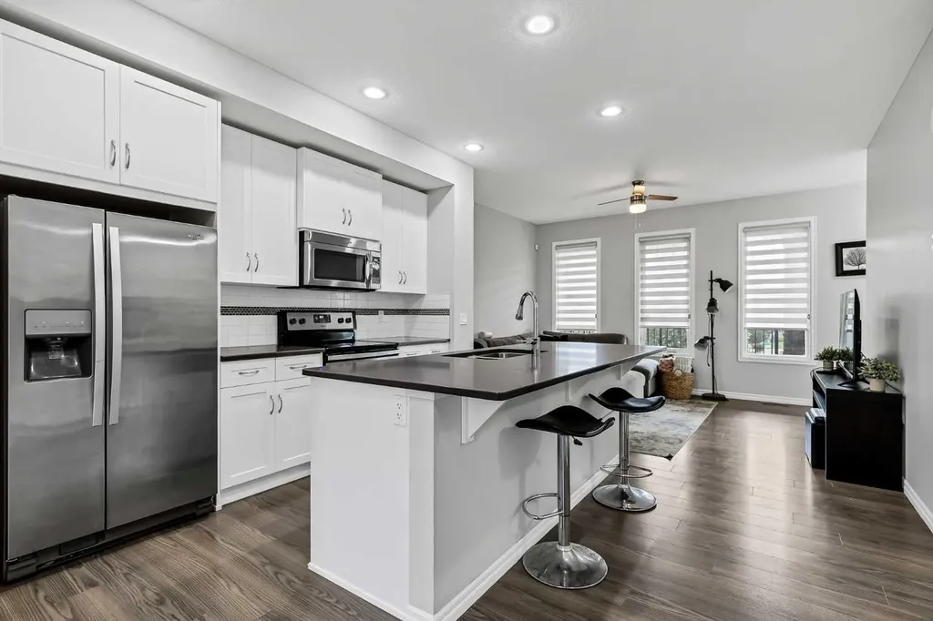 540 Evanston Link NW Calgary AB T3P0R4