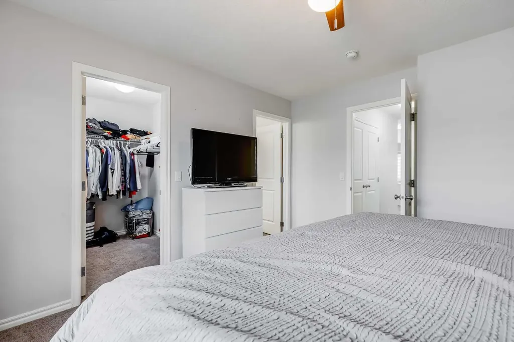 540 Evanston Link NW Calgary AB T3P0R4