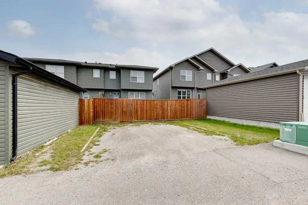 540 Evanston Link NW Calgary AB T3P0R4