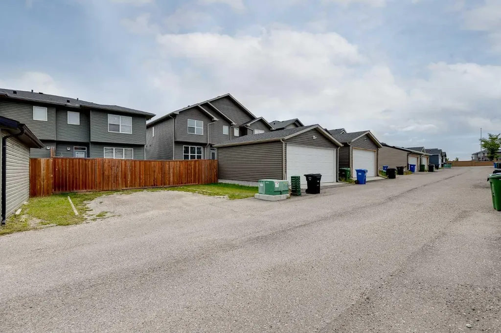 540 Evanston Link NW Calgary AB T3P0R4