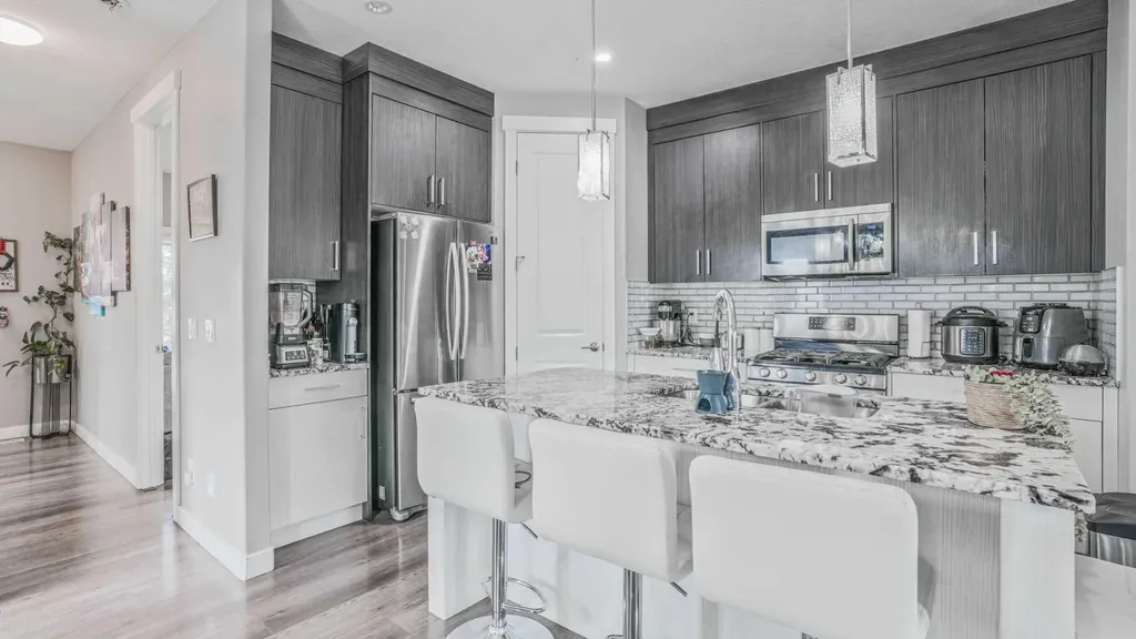 435 Savanna Boulevard NE Calgary AB T3J0X2